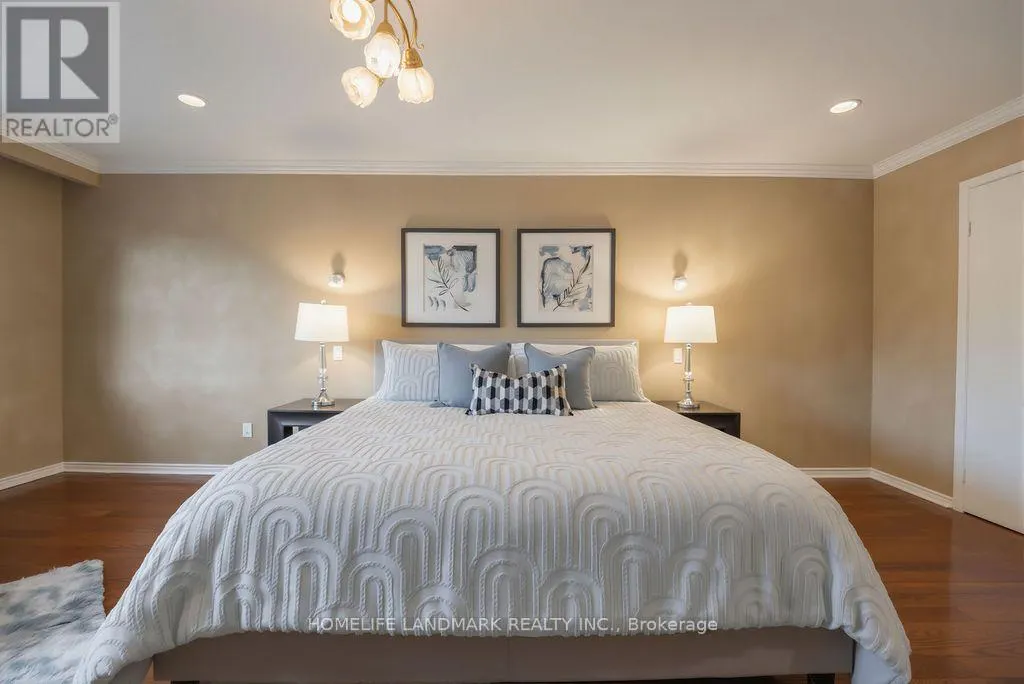 15 TOFINO CRESCENT