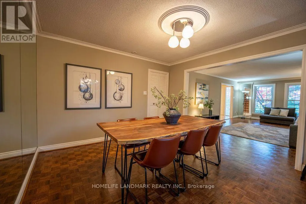 15 TOFINO CRESCENT