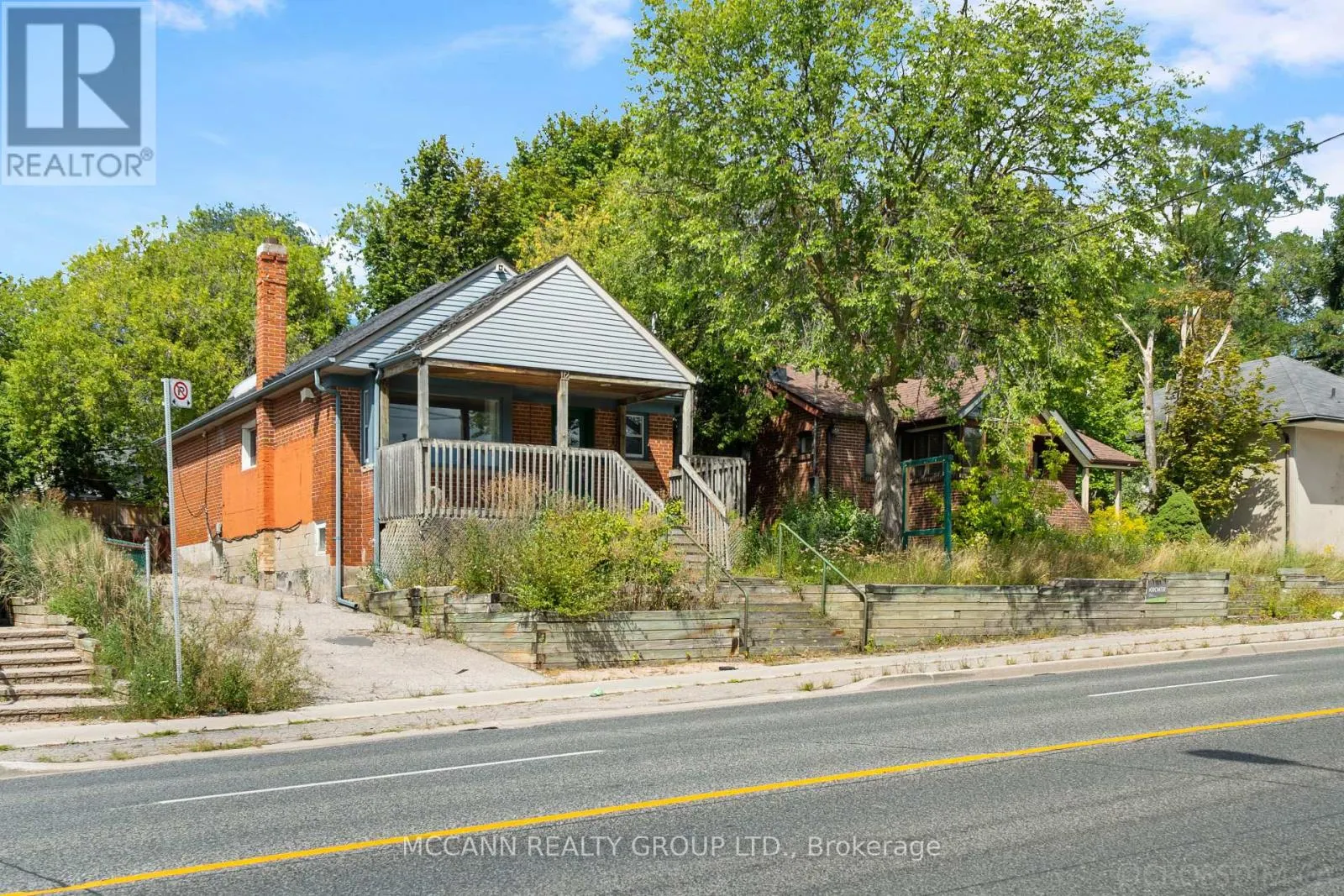 110-112 SHEPPARD AVENUE W