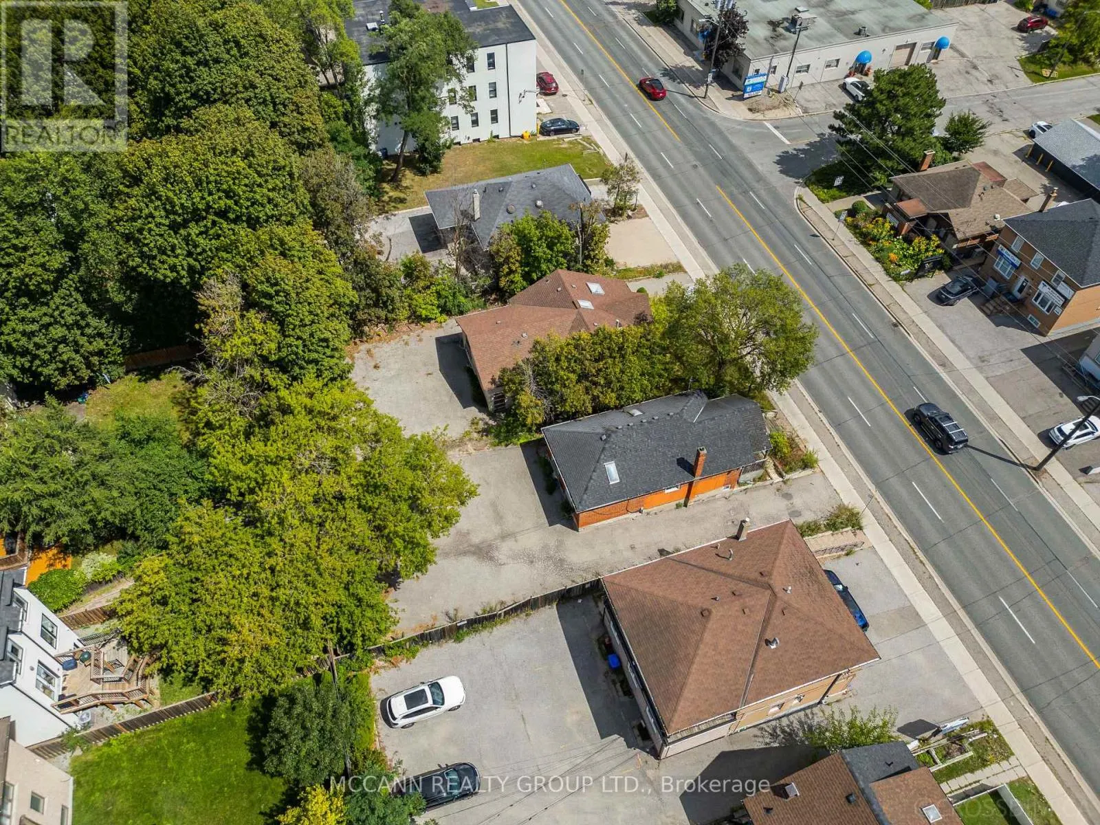 110-112 SHEPPARD AVENUE W
