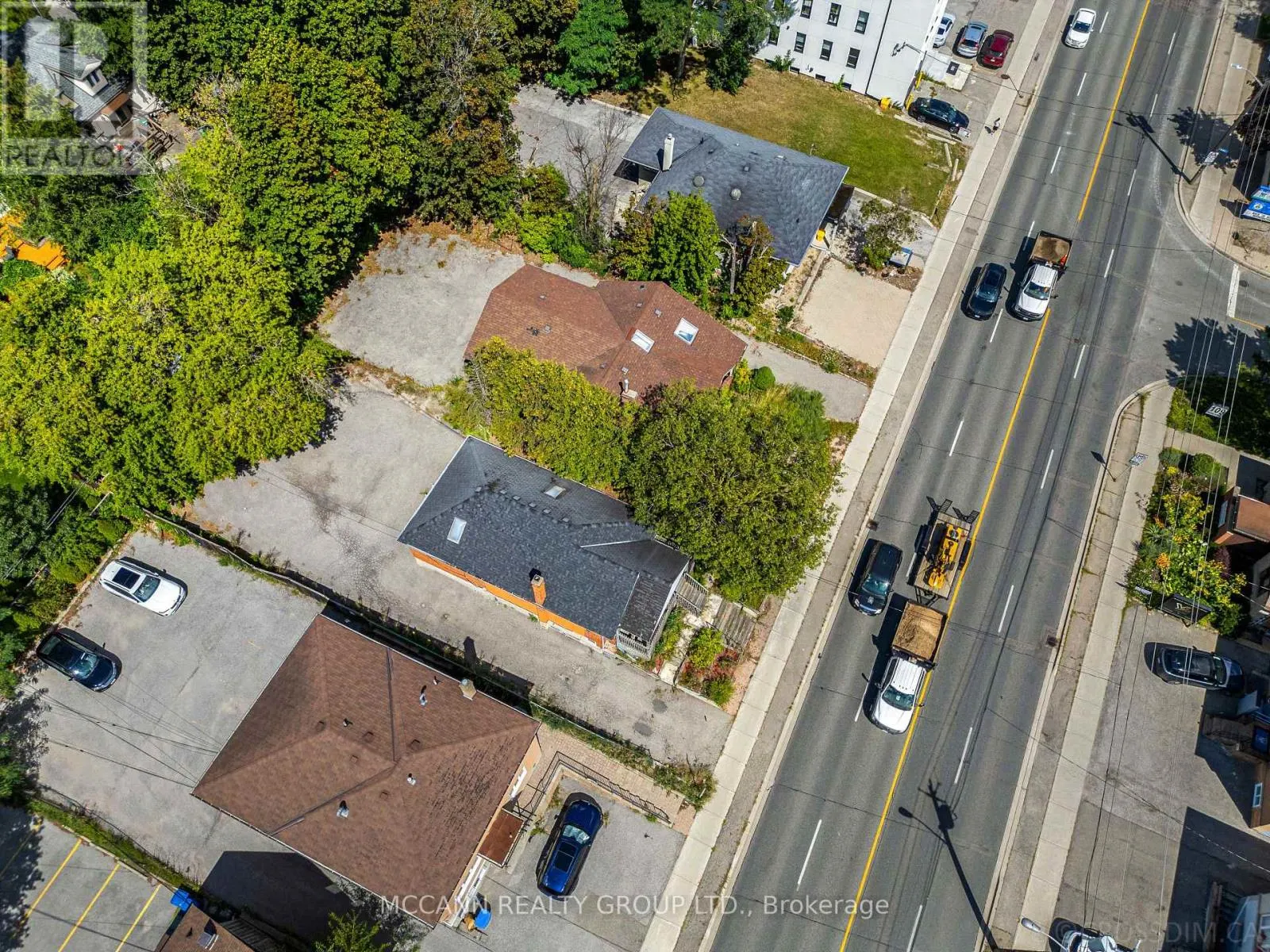 110-112 SHEPPARD AVENUE W