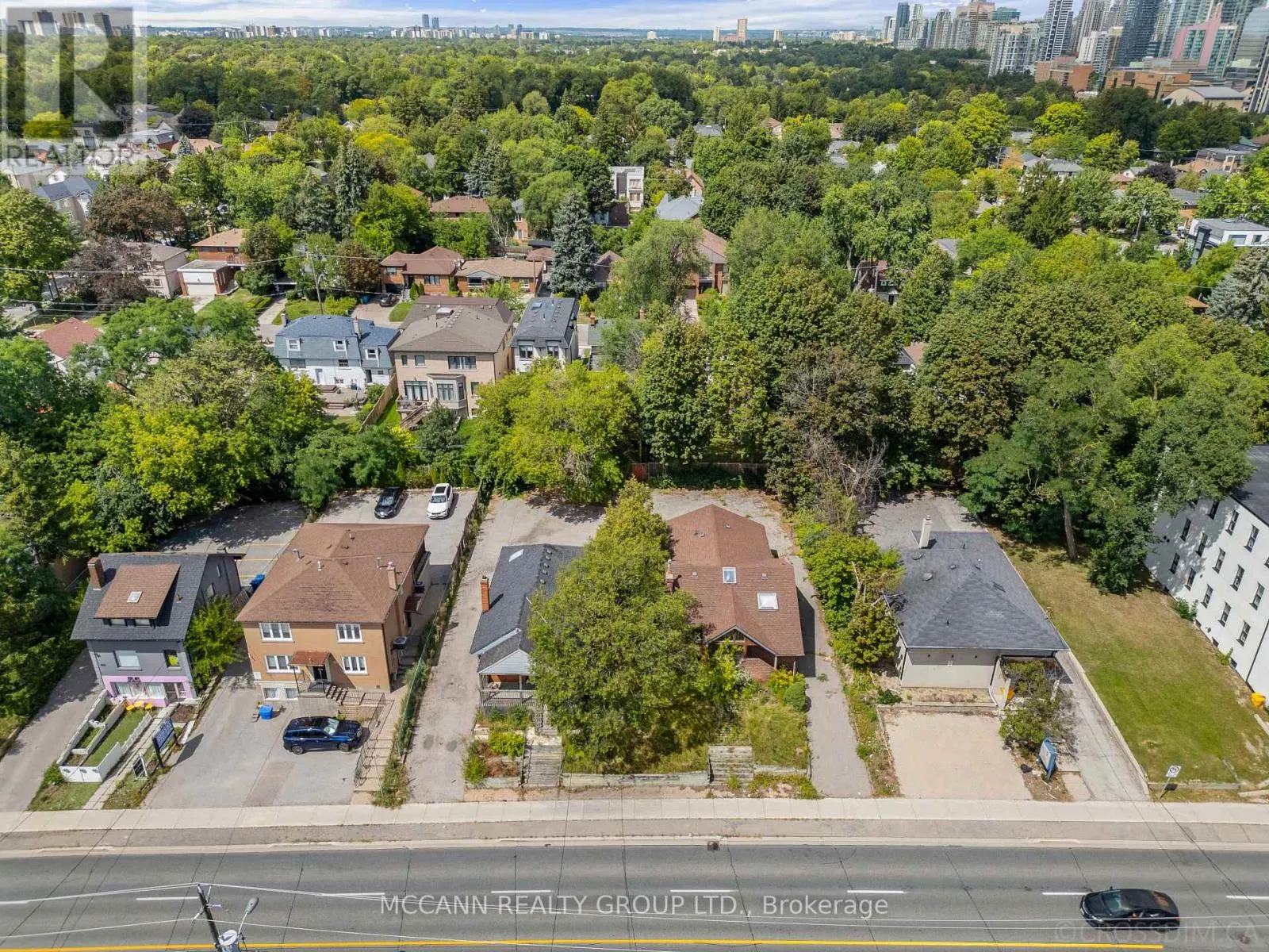 110-112 SHEPPARD AVENUE W