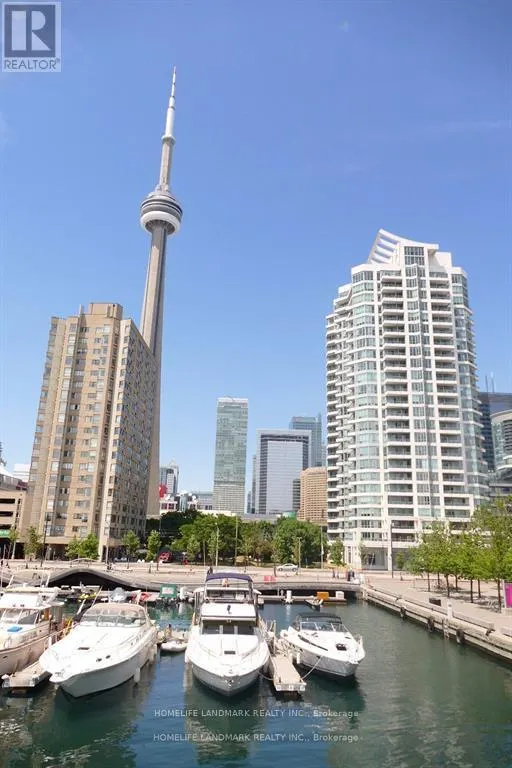1029 - 39 QUEENS QUAY E