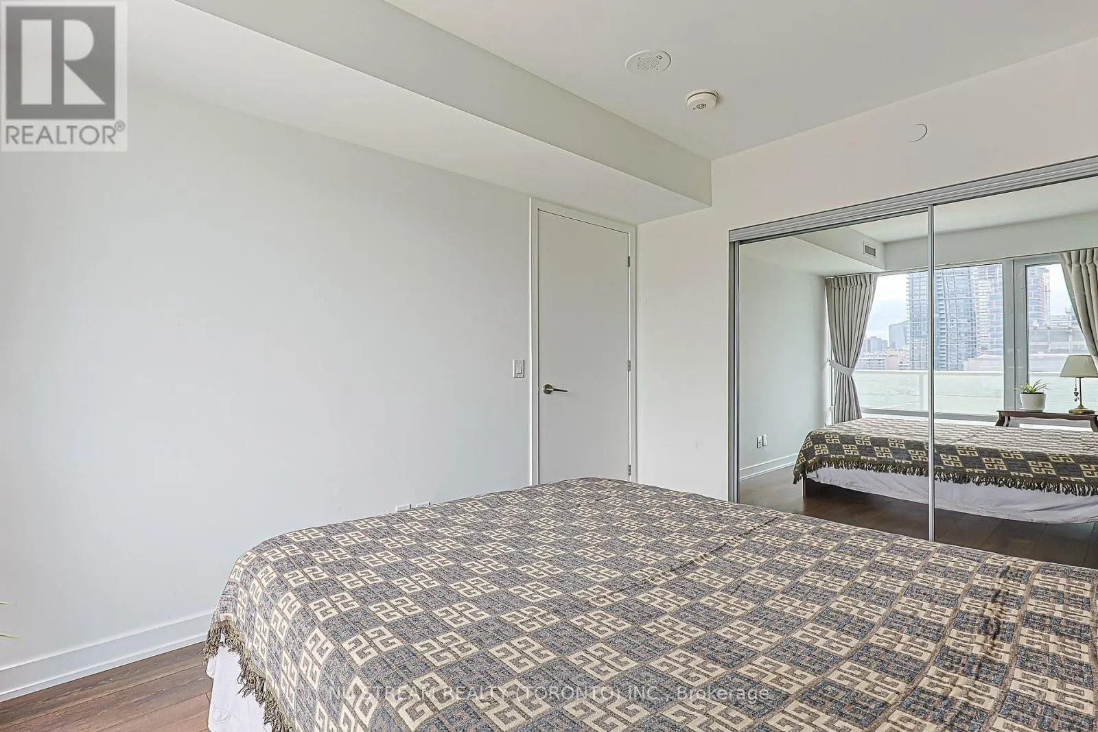 1710 - 501 YONGE STREET