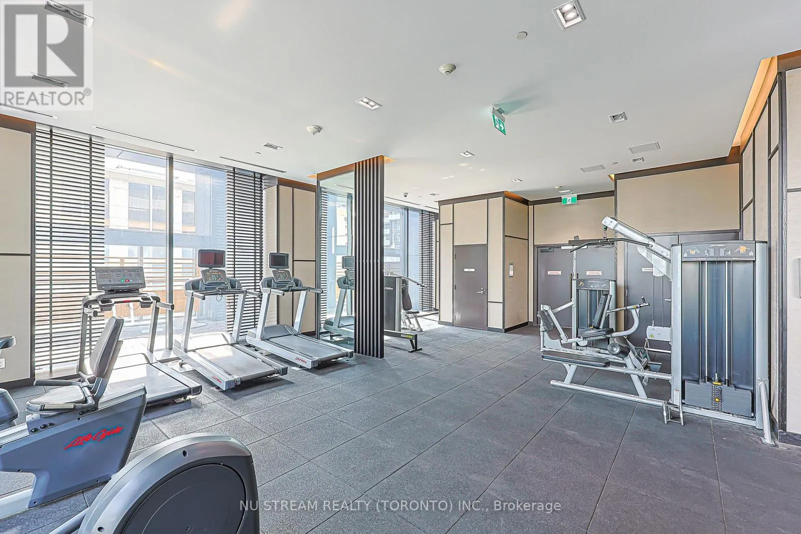 1710 - 501 YONGE STREET