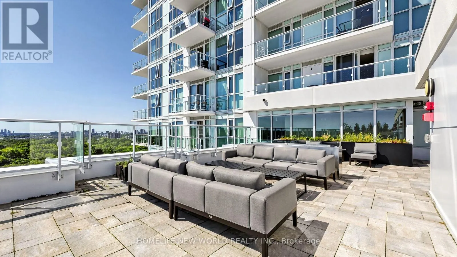 613 - 10 DEERLICK COURT