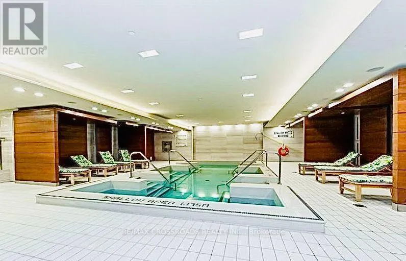 1010 - 29 QUEENS QUAY E