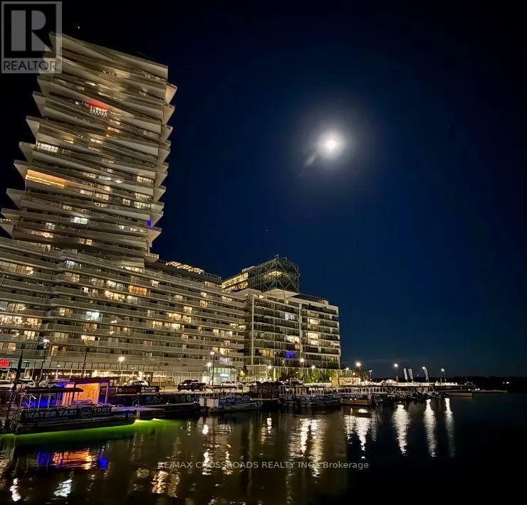 1010 - 29 QUEENS QUAY E