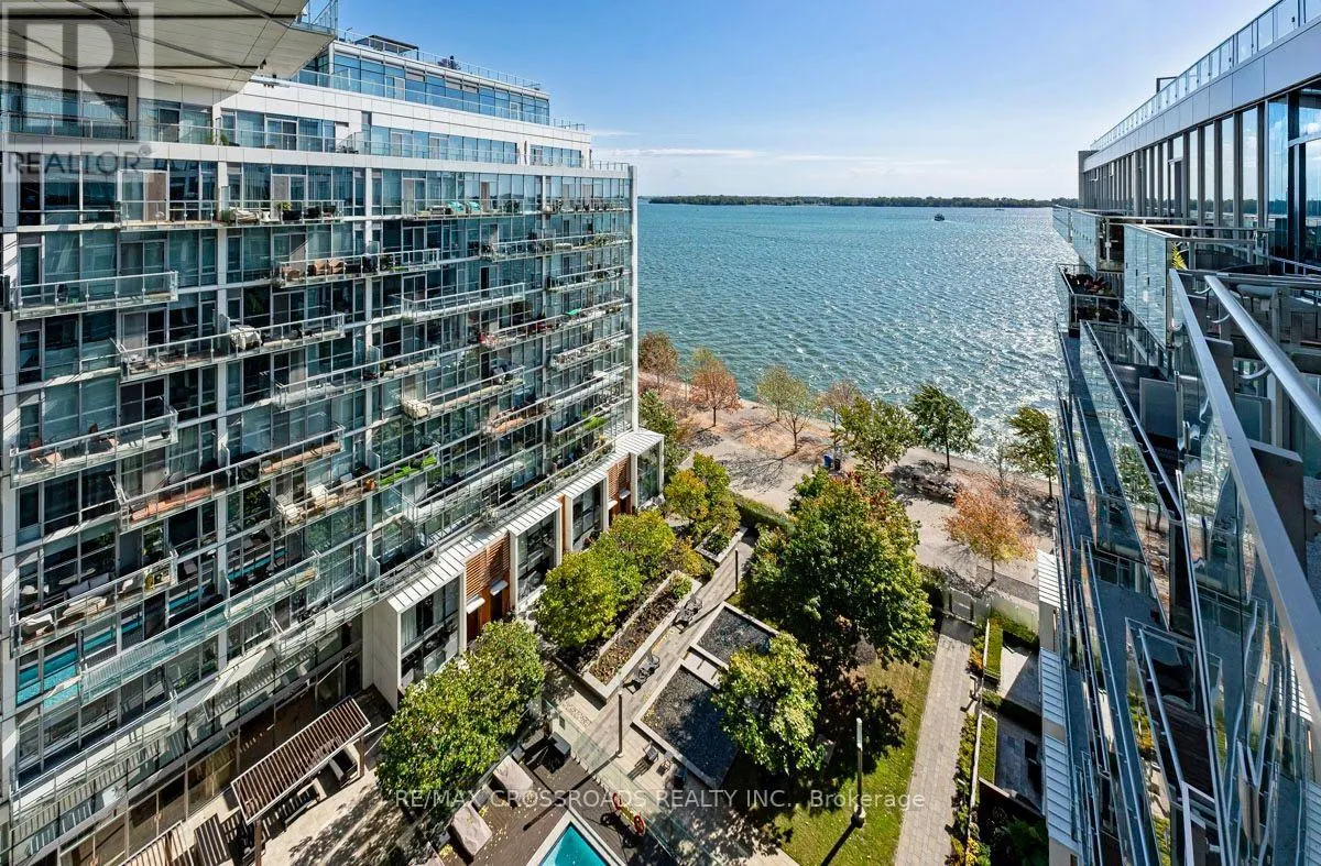 1010 - 29 QUEENS QUAY E