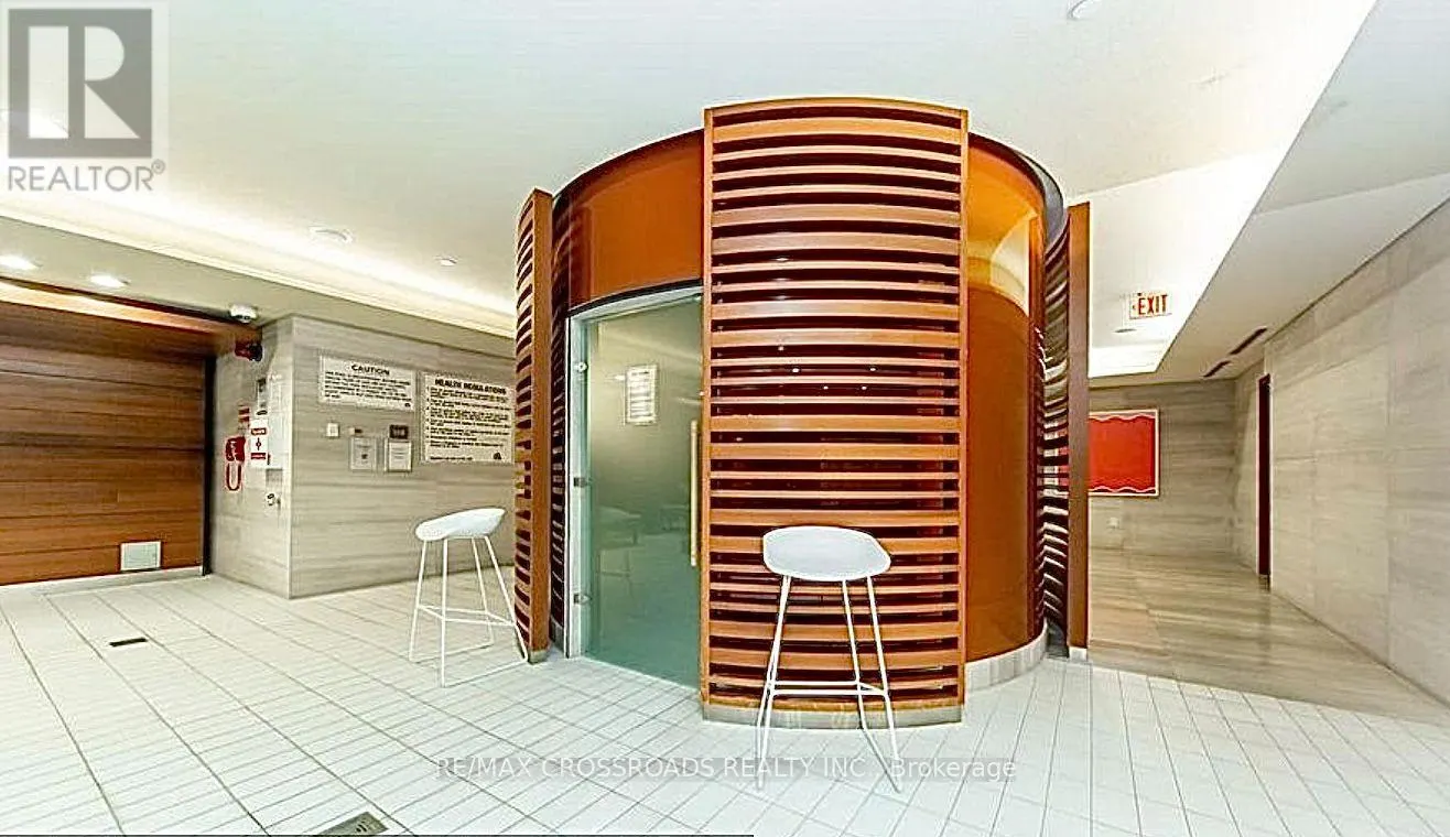 1010 - 29 QUEENS QUAY E