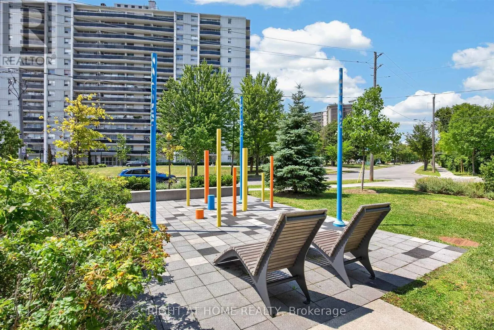 12 - 128 FAIRVIEW MALL DRIVE