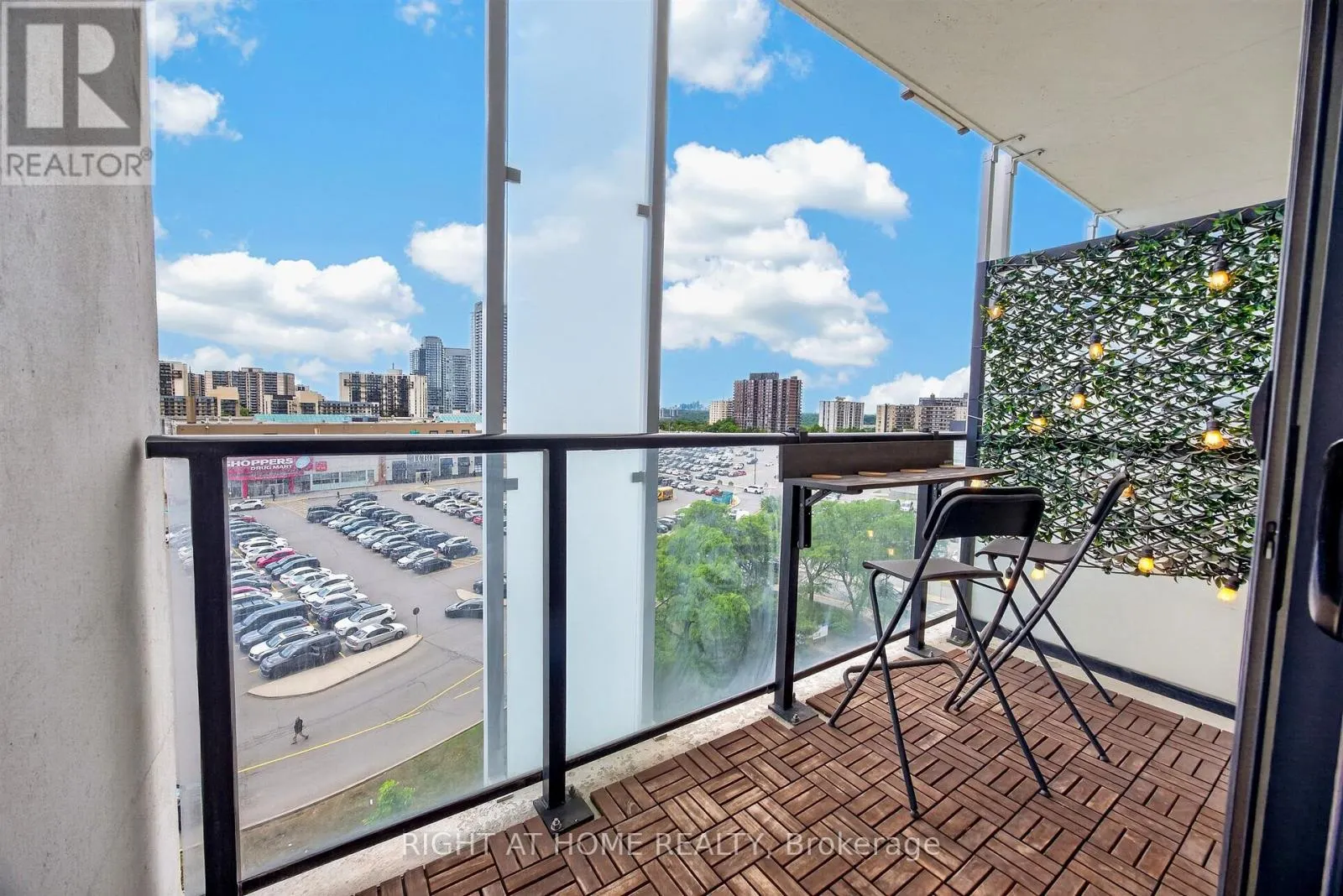 12 - 128 FAIRVIEW MALL DRIVE