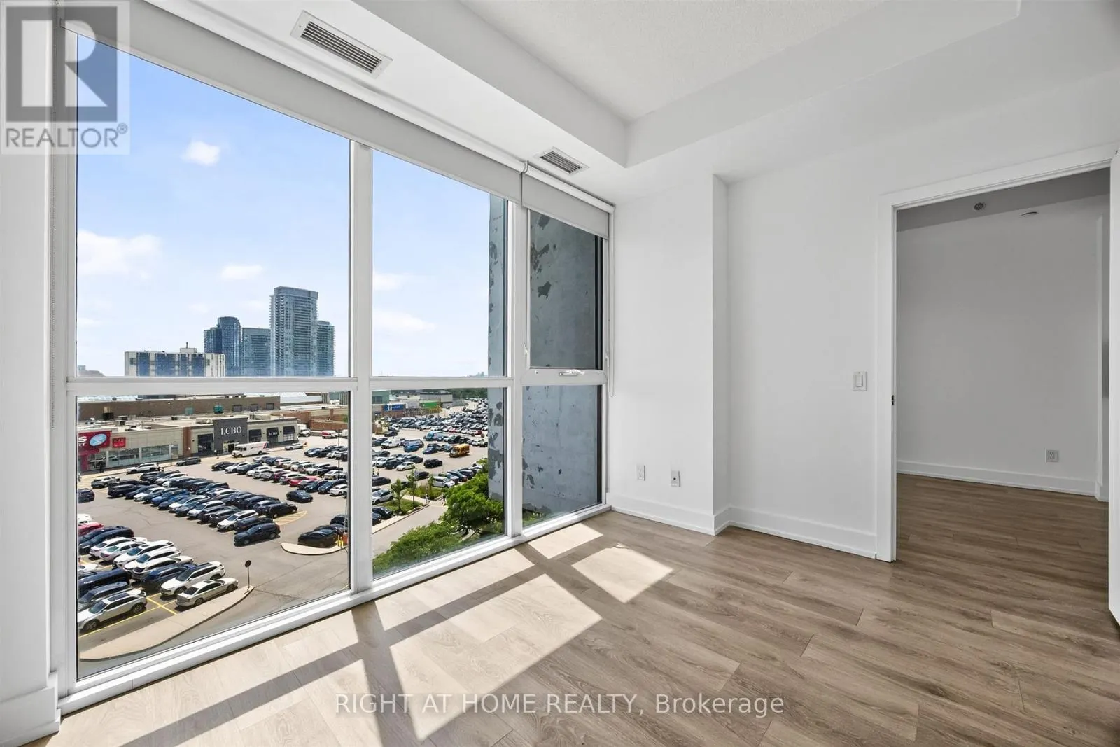 12 - 128 FAIRVIEW MALL DRIVE