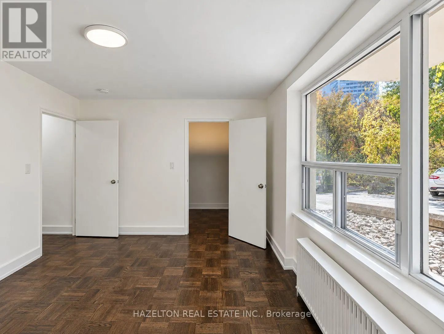 107 - 4 SHERBOURNE STREET N
