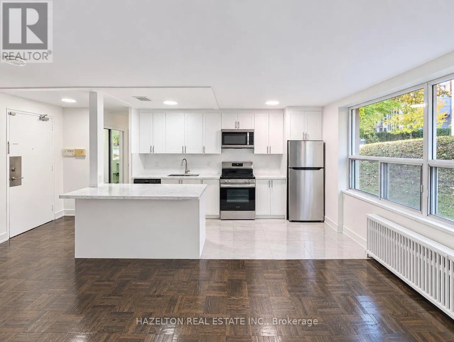 107 - 4 SHERBOURNE STREET N