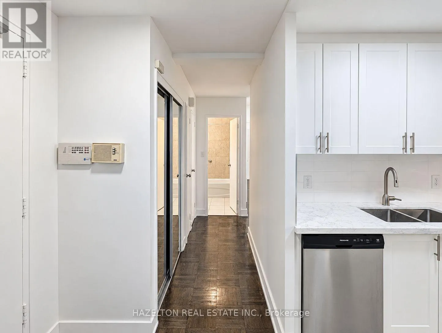 107 - 4 SHERBOURNE STREET N