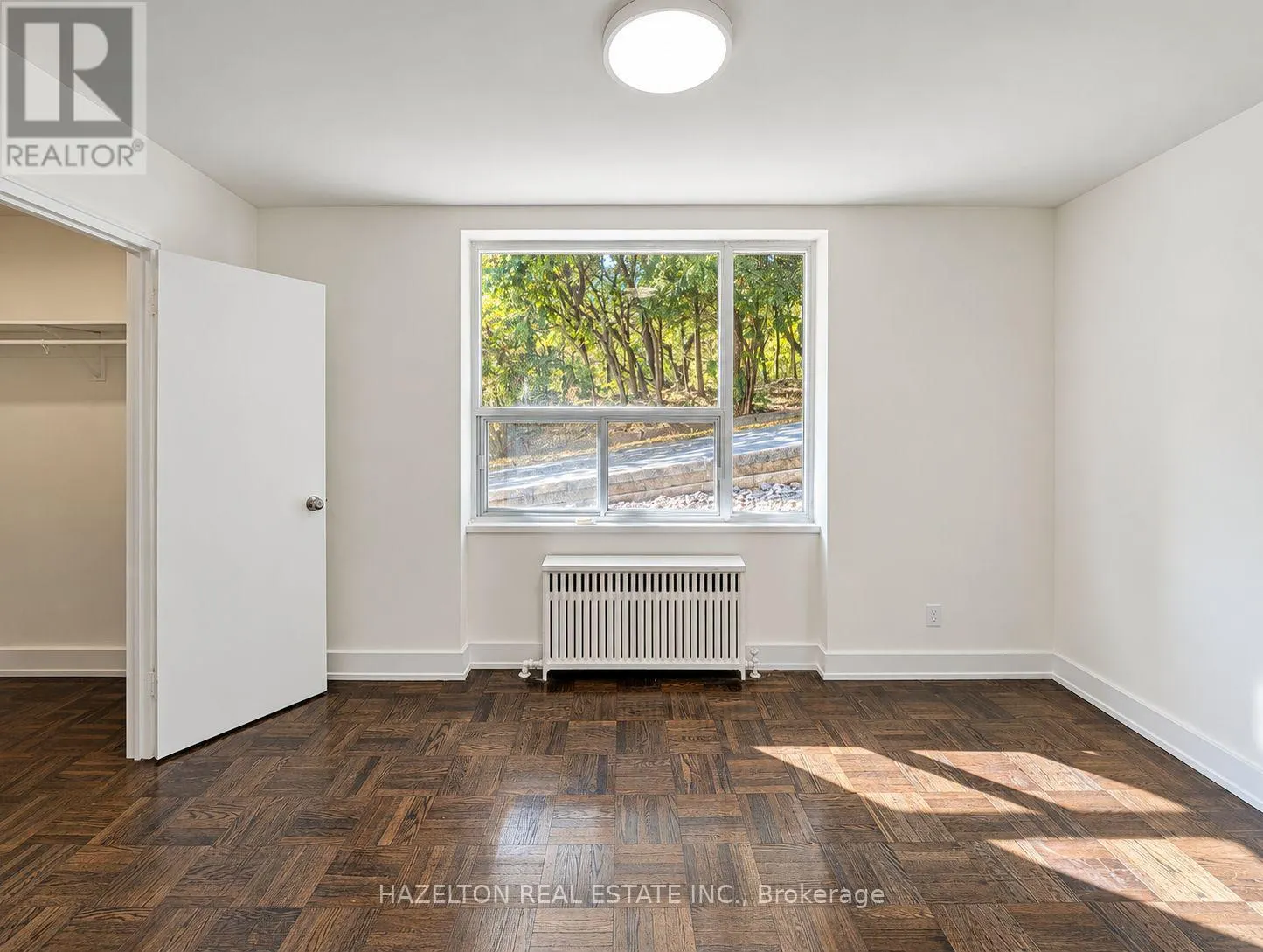 107 - 4 SHERBOURNE STREET N