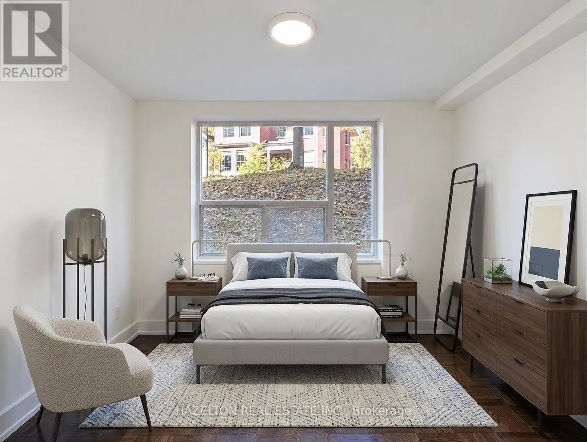 107 - 4 SHERBOURNE STREET N