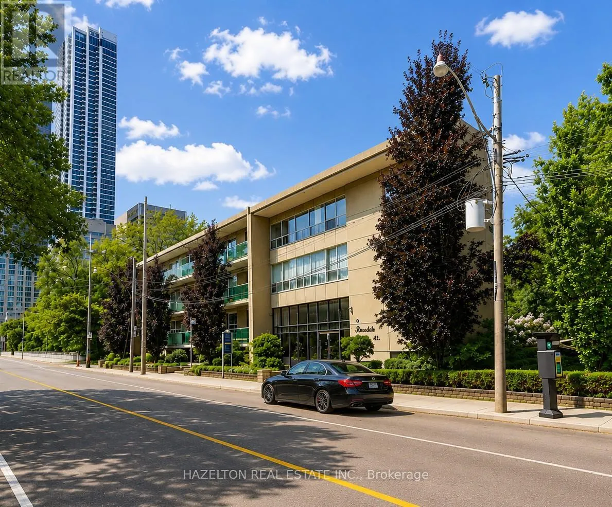 107 - 4 SHERBOURNE STREET N