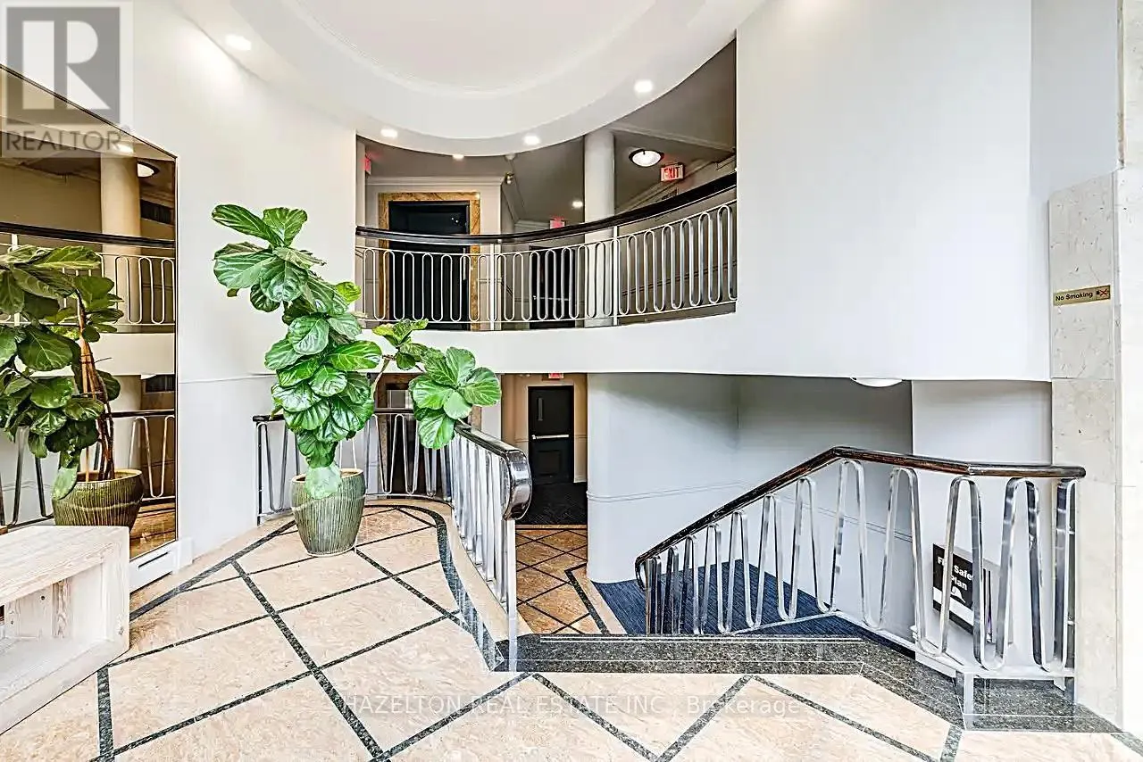 107 - 4 SHERBOURNE STREET N