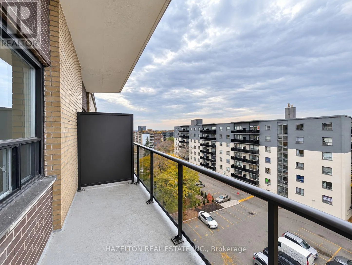 711 - 57 PARKWOODS VILLAGE DRIVE