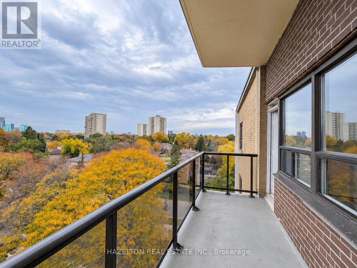 711 - 57 PARKWOODS VILLAGE DRIVE