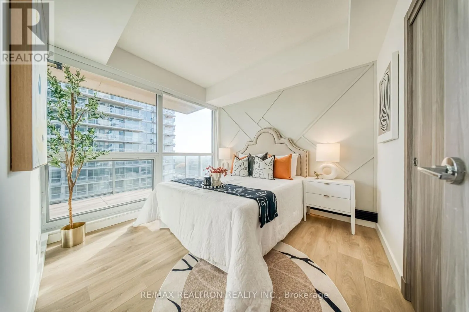 1101 - 25 MCMAHON DRIVE