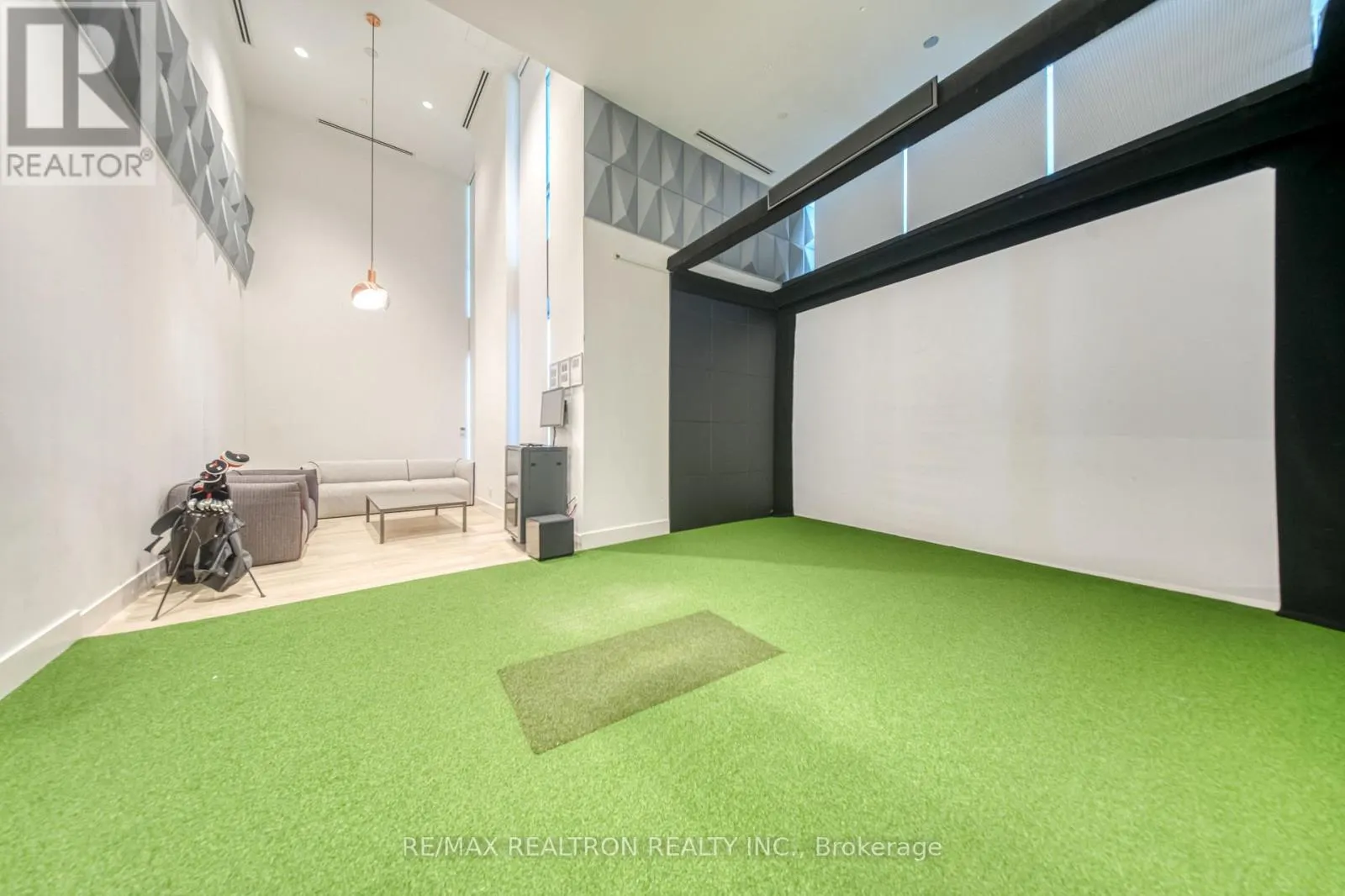 1101 - 25 MCMAHON DRIVE