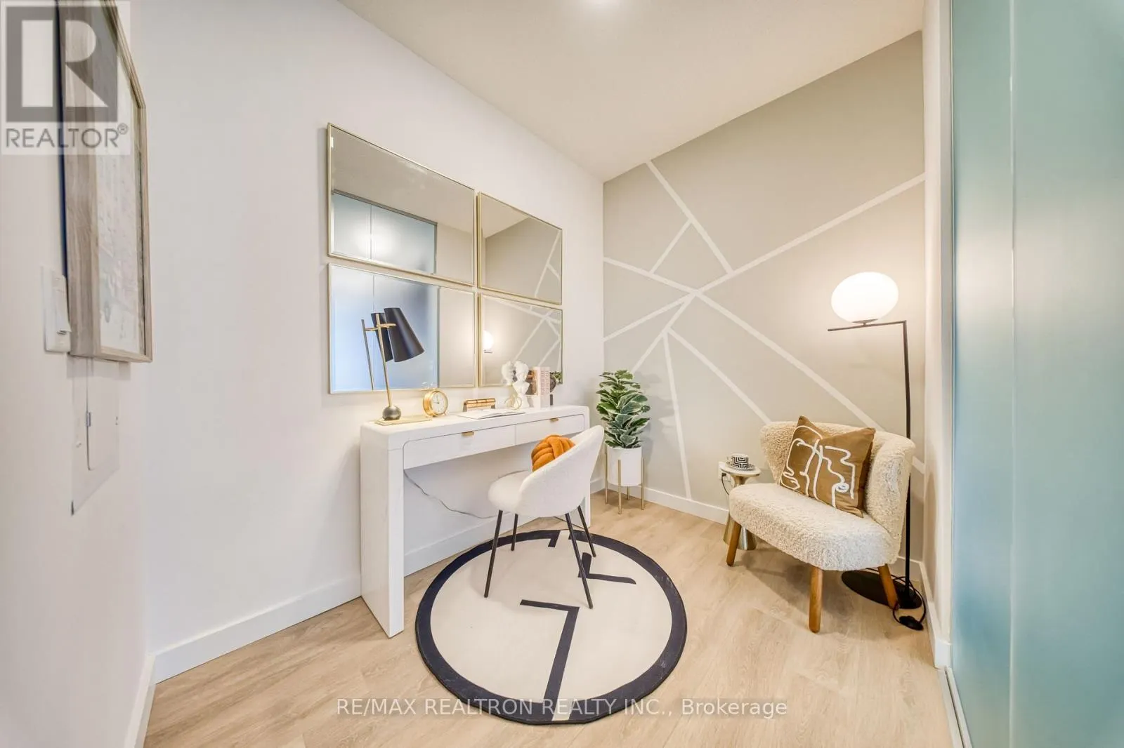 1101 - 25 MCMAHON DRIVE