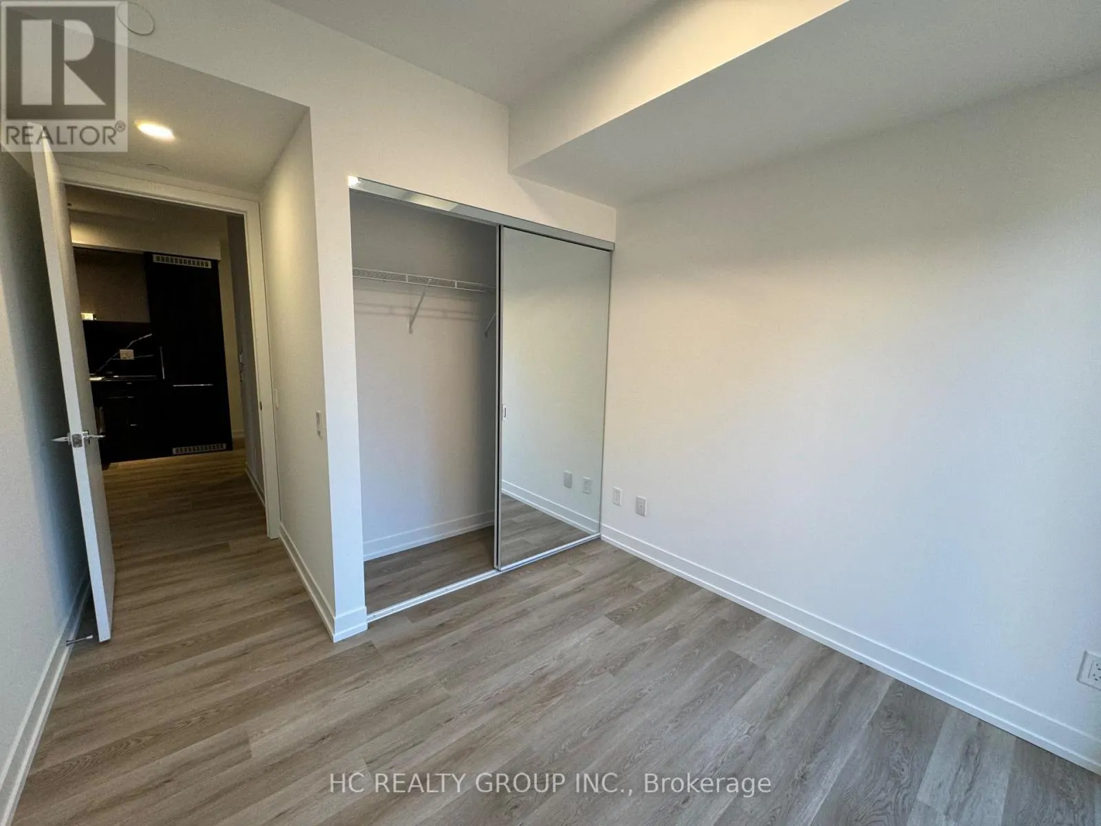 608 - 771 YONGE STREET