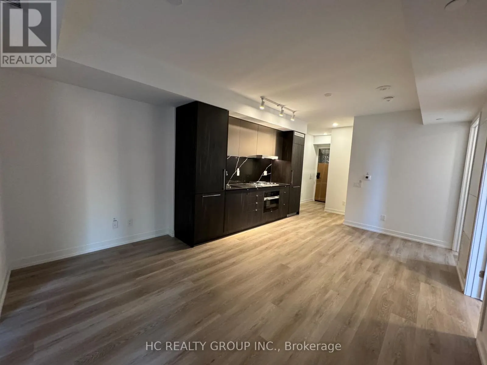 608 - 771 YONGE STREET