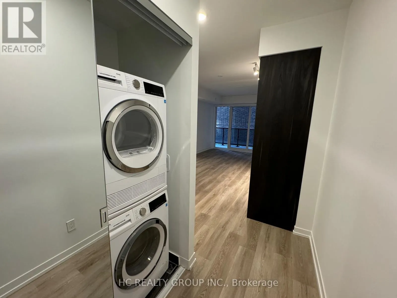 608 - 771 YONGE STREET