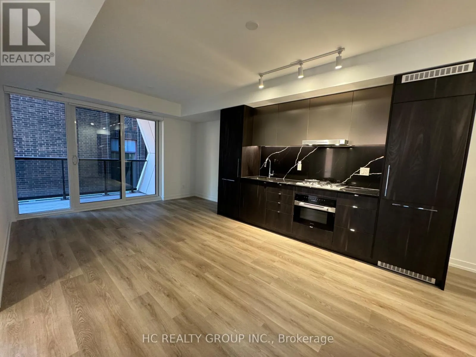 608 - 771 YONGE STREET