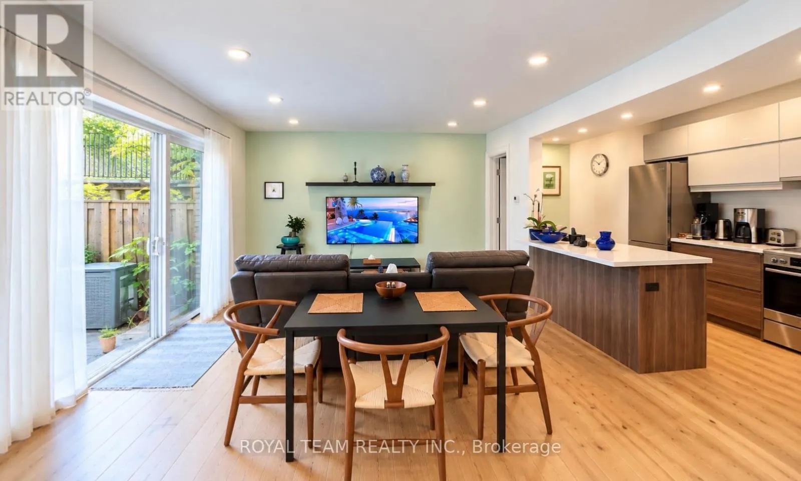 16 MAROON MILL WAY