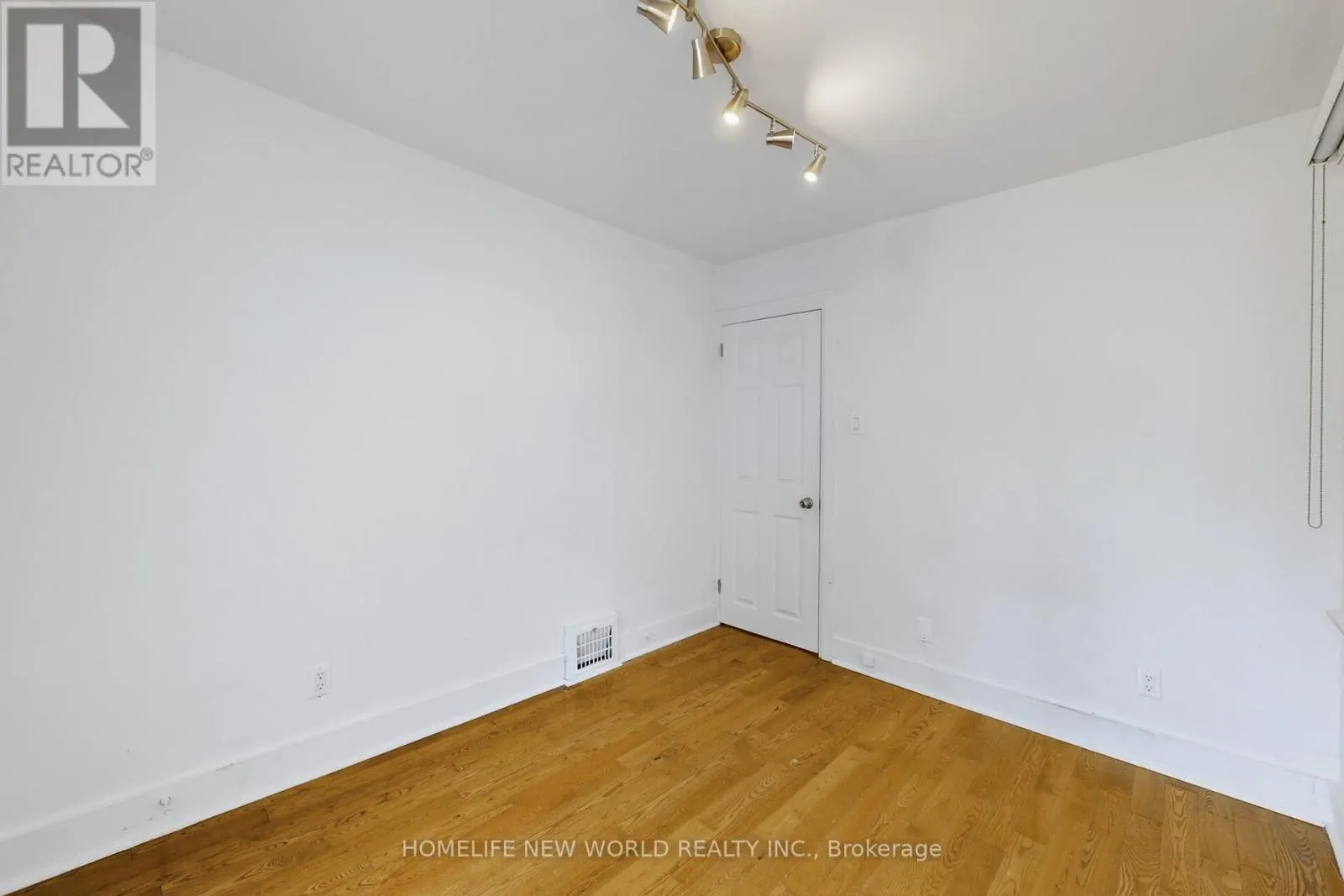 14 FRANKLIN AVENUE
