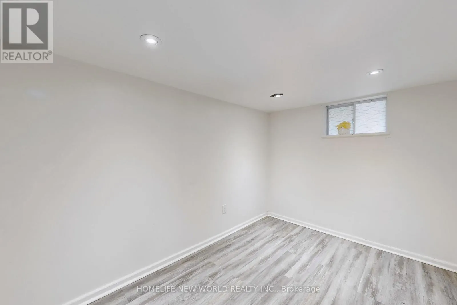 14 FRANKLIN AVENUE