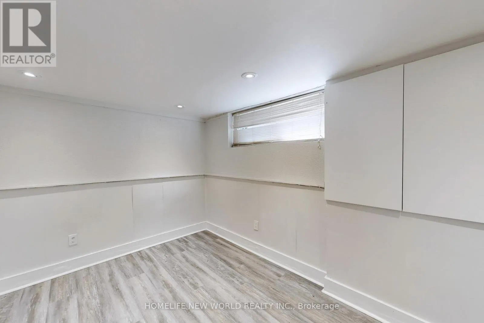 14 FRANKLIN AVENUE