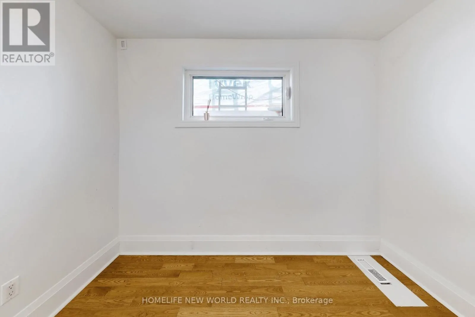 14 FRANKLIN AVENUE