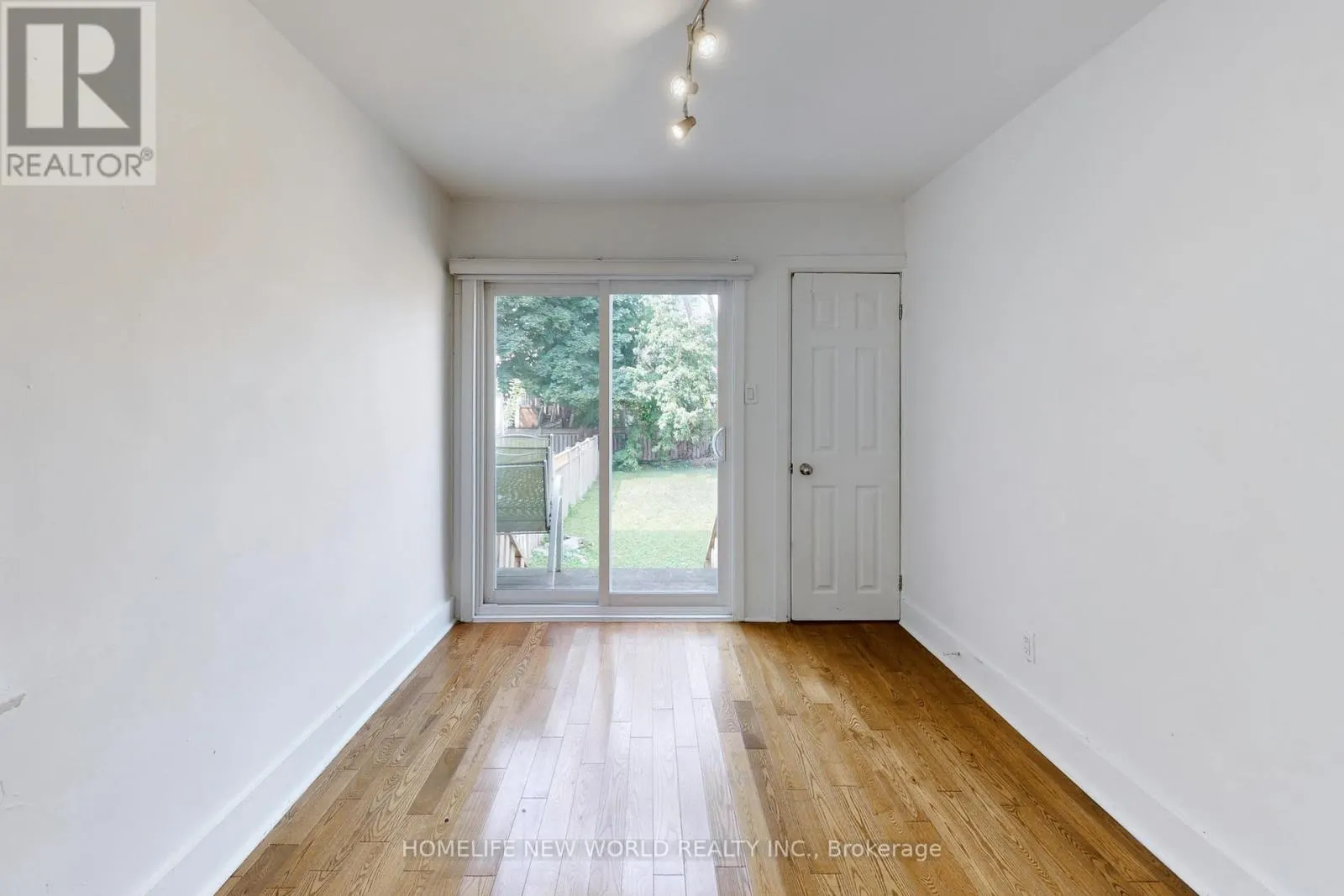 14 FRANKLIN AVENUE