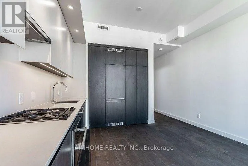 1207 - 81 WELLESLEY STREET E
