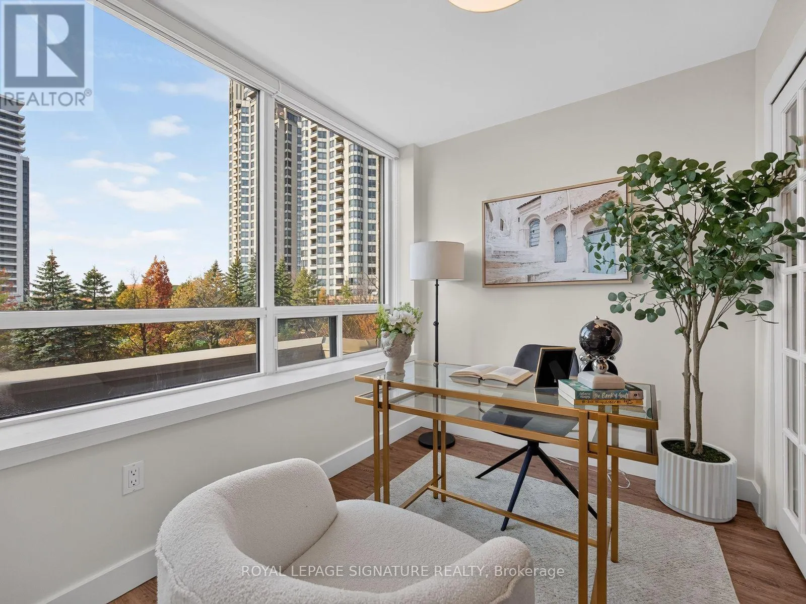 616 - 88 GRANDVIEW WAY