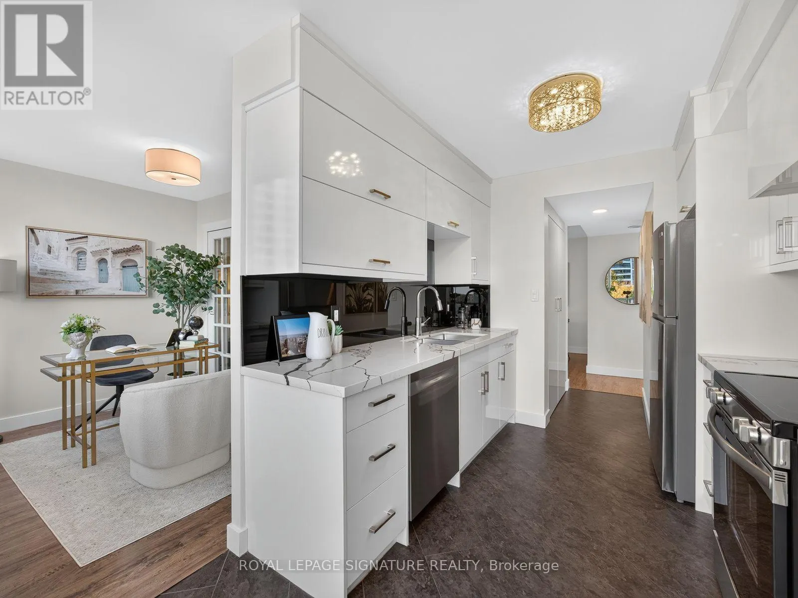 616 - 88 GRANDVIEW WAY