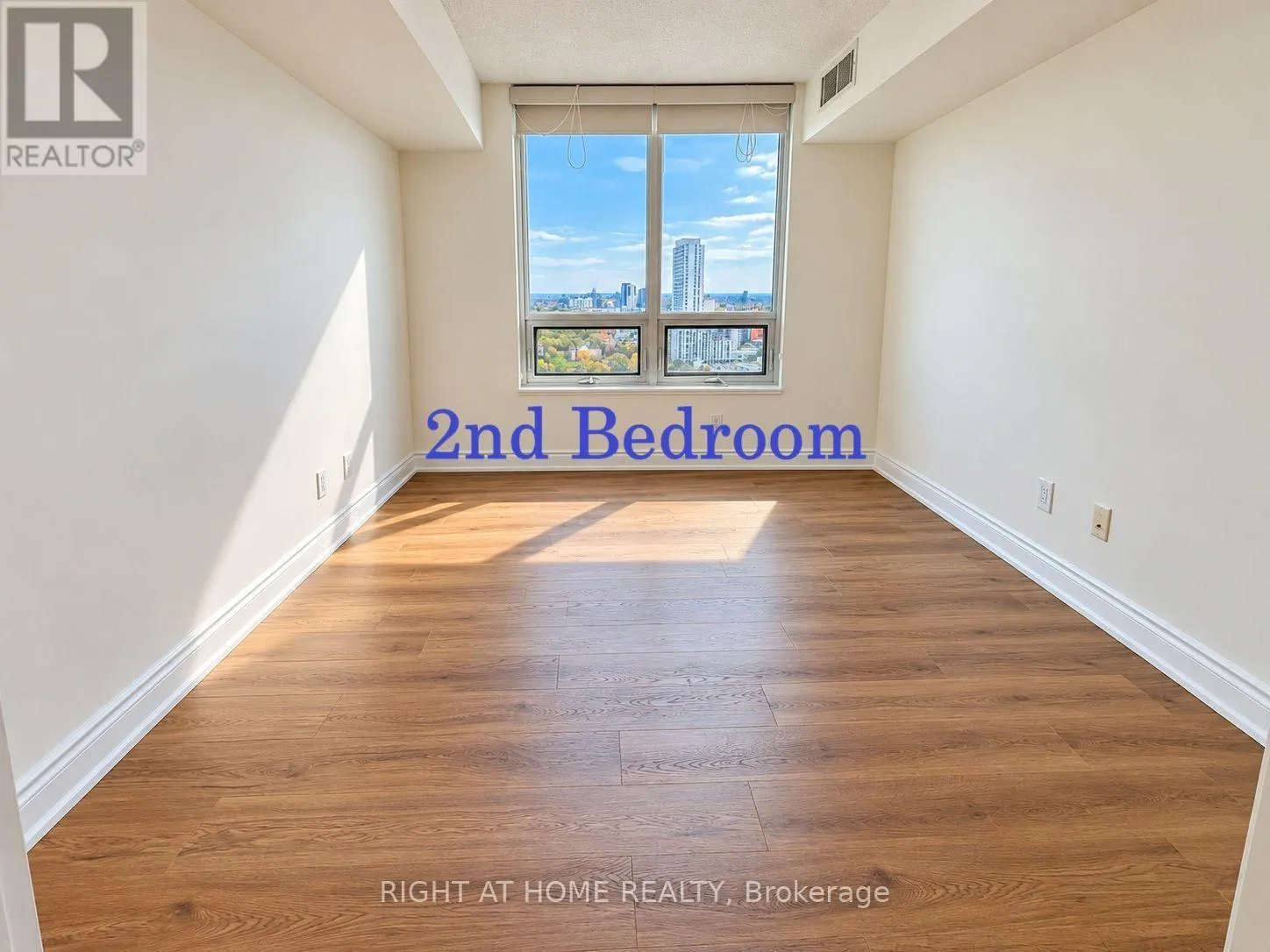 2220 - 25 GREENVIEW AVENUE