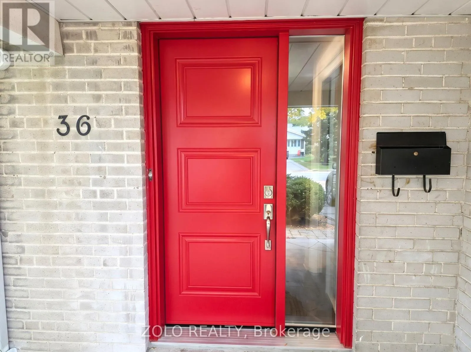 36 MARTHCLARE AVENUE