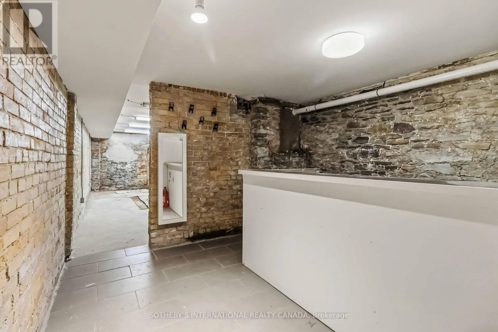 116 1/2 SHERBOURNE STREET