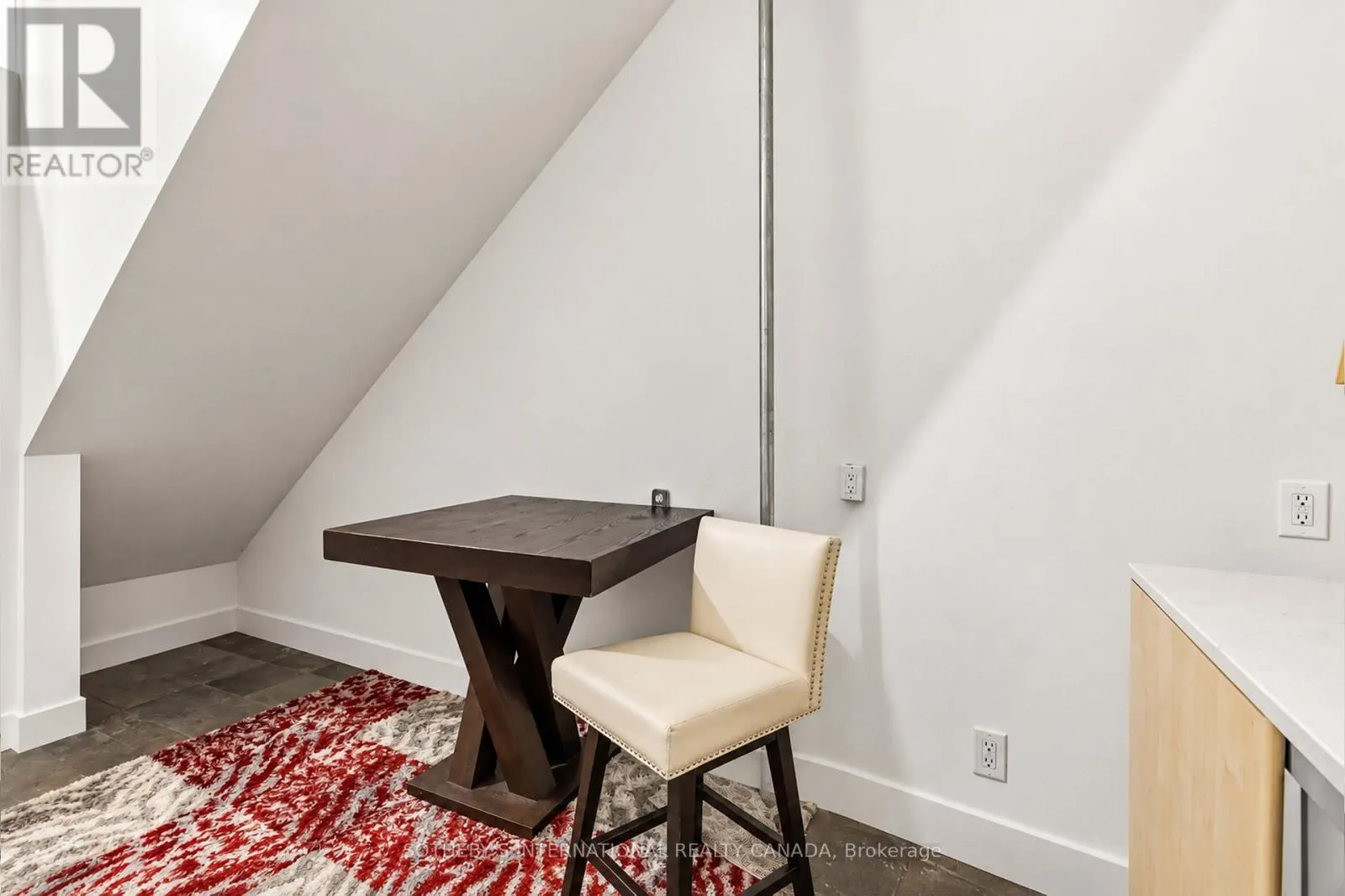 116 1/2 SHERBOURNE STREET