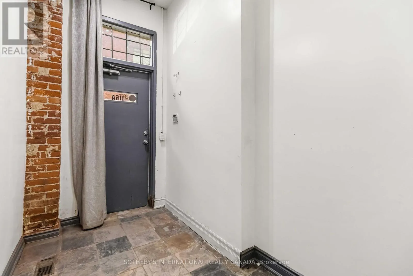 116 1/2 SHERBOURNE STREET