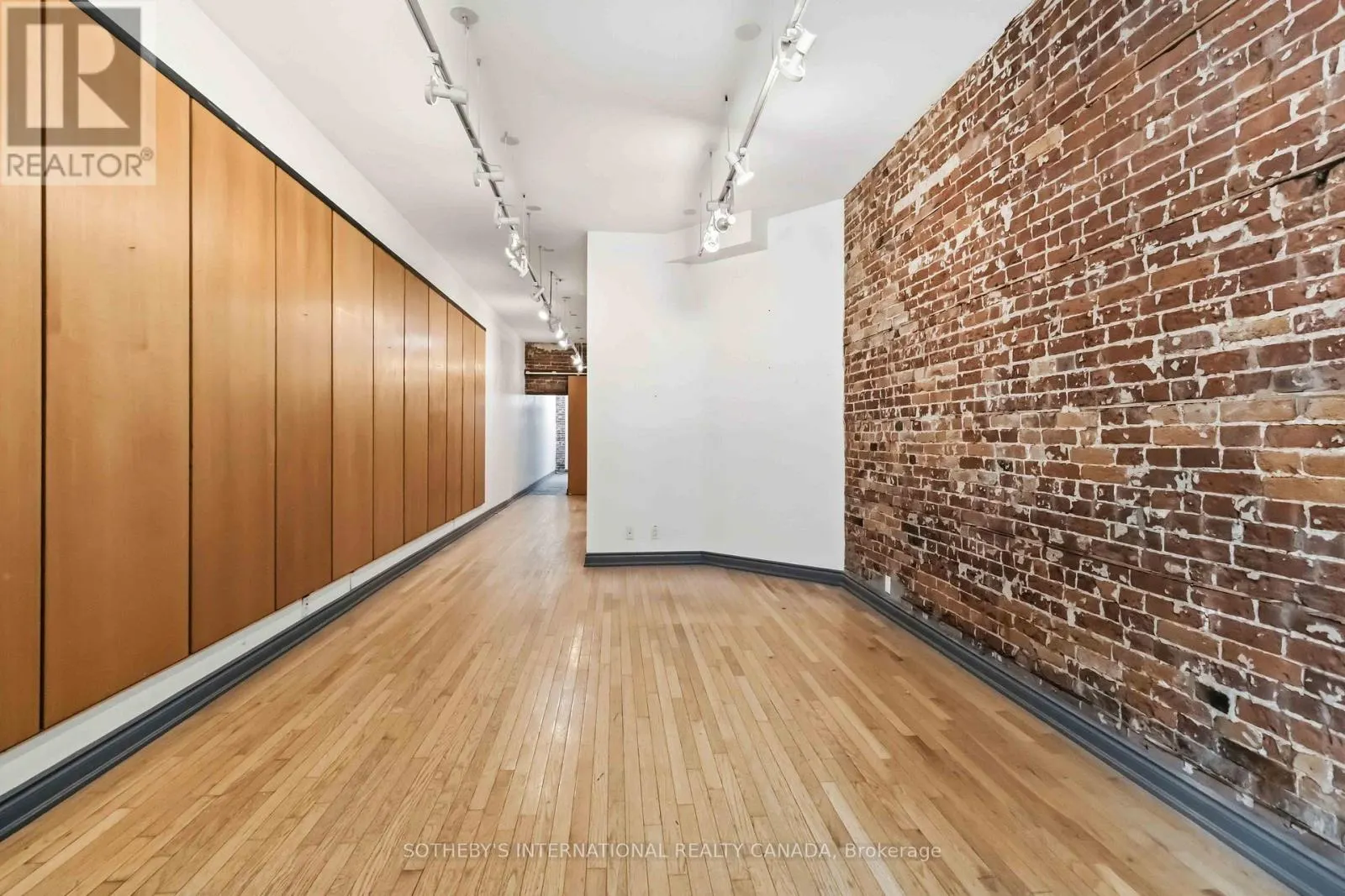 116 1/2 SHERBOURNE STREET