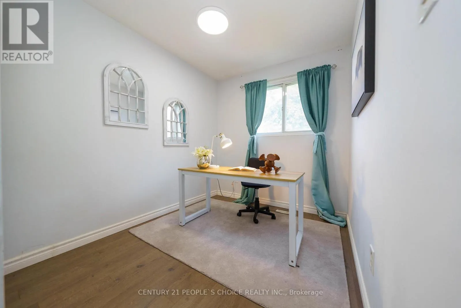 172 HOLLYBERRY TRAIL