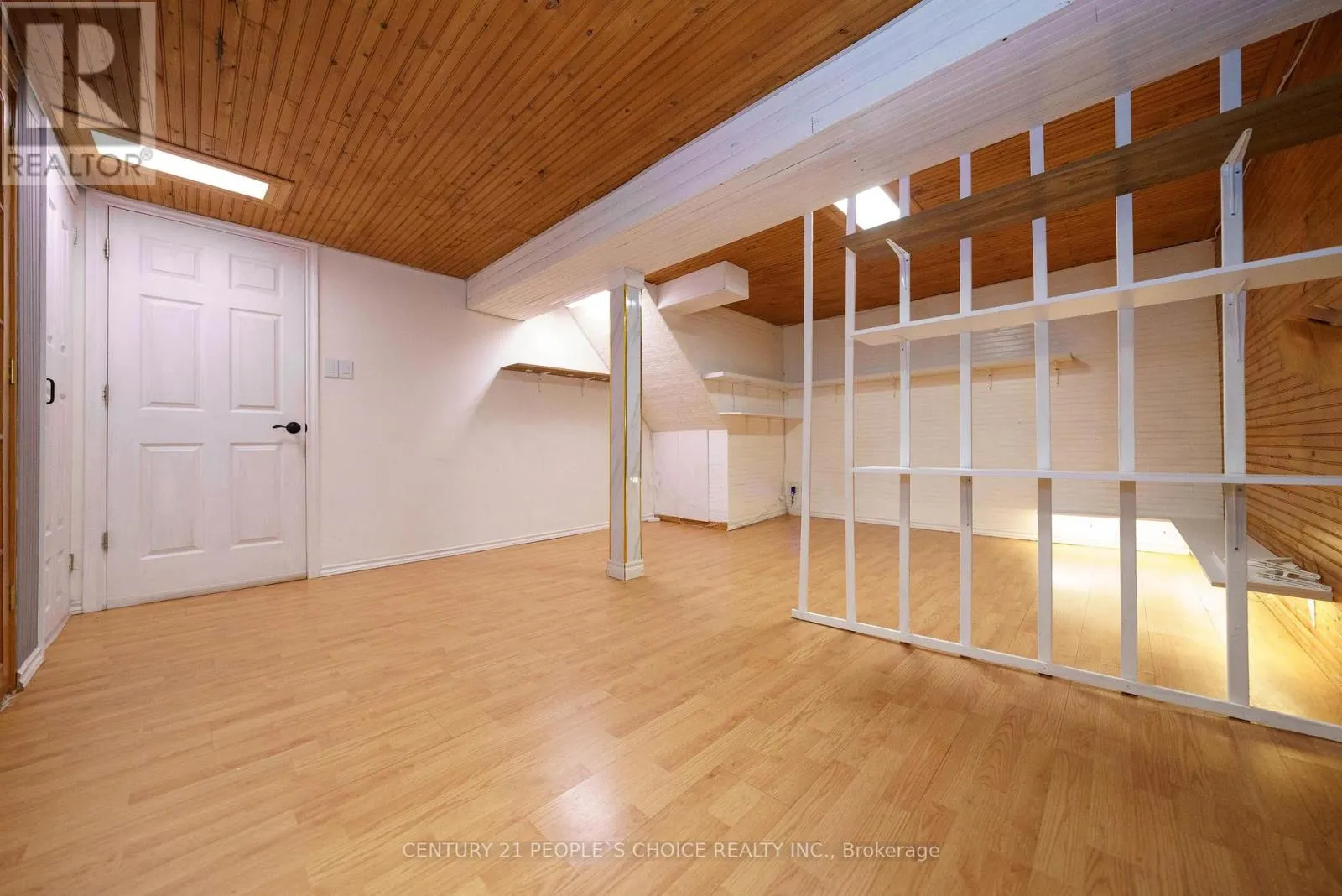172 HOLLYBERRY TRAIL